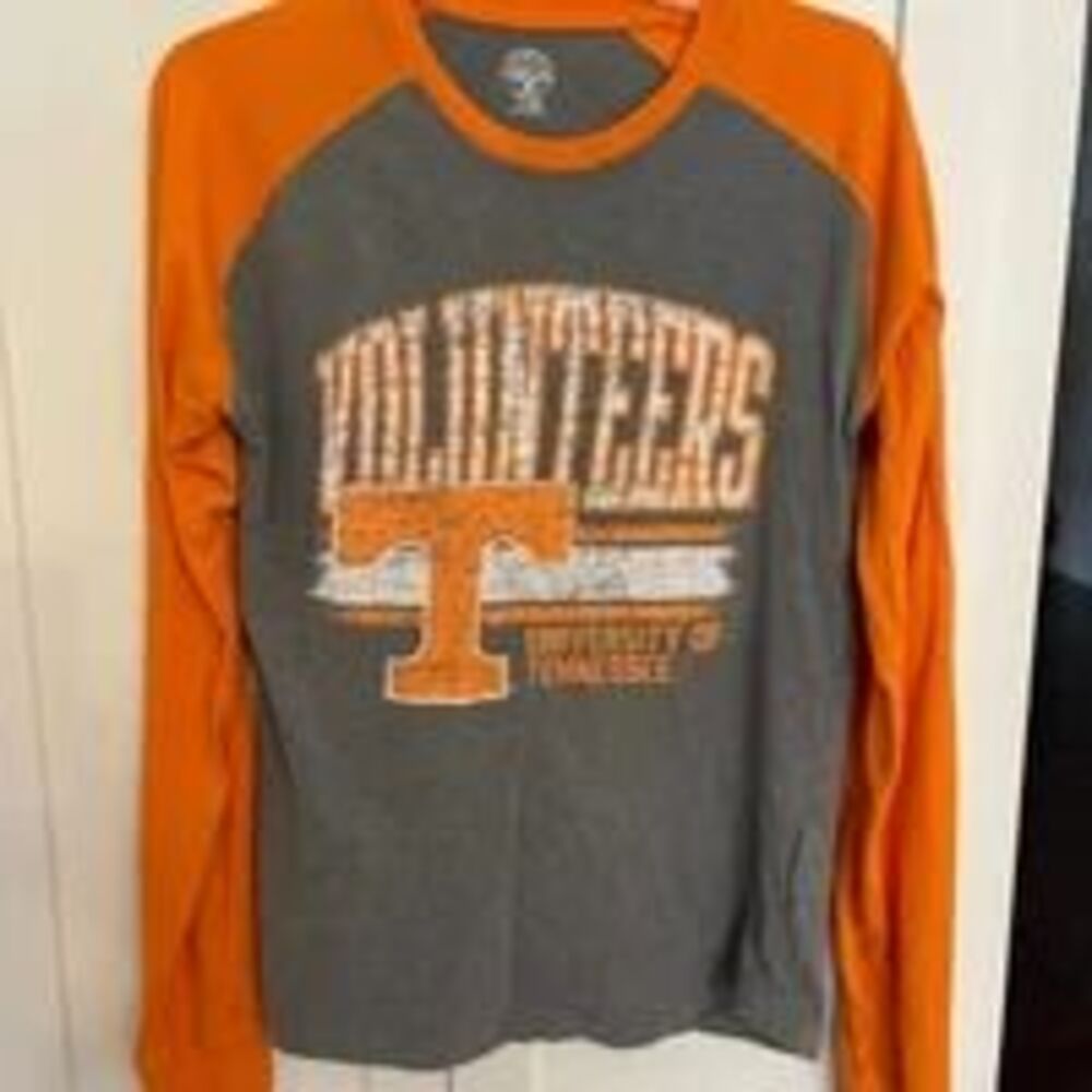 University of tennessee volunteers raglan shirt Sz Medium Rivalry Threads